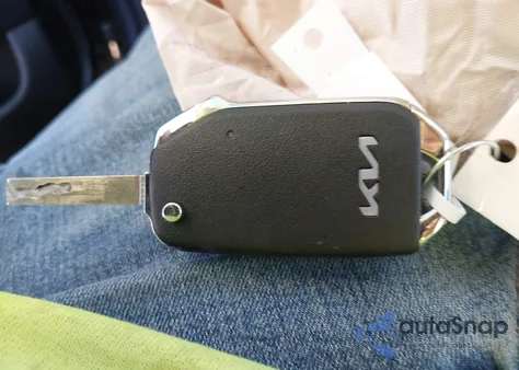 2024 Kia Seltos Lx из США, поврежденный, VIN KNDEPCAA3R7517792